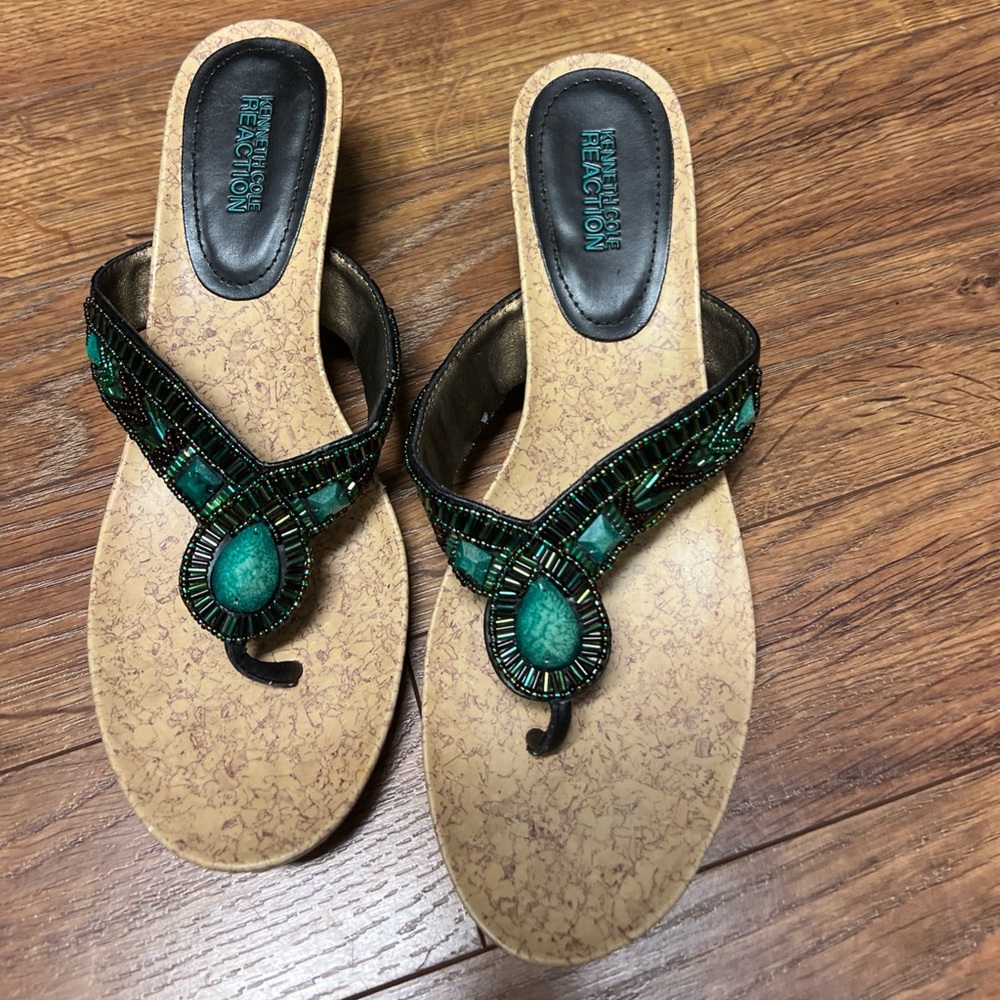 Kenneth Cole Reaction Green Beaded Sandals